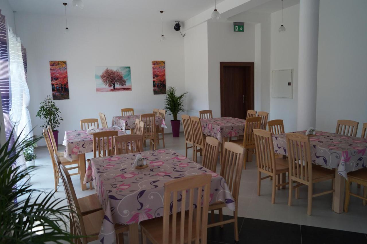Diament Bed & Breakfast Rewal Luaran gambar