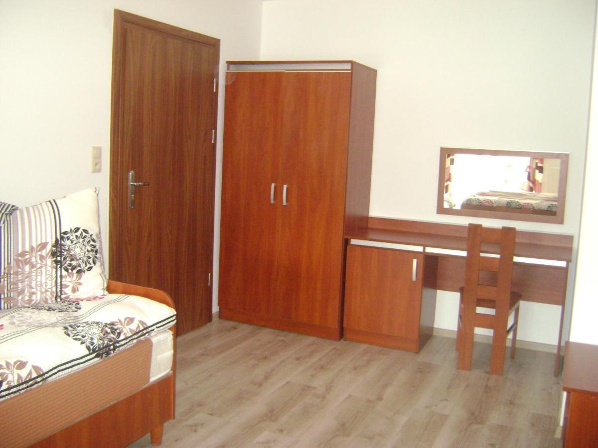 Diament Bed & Breakfast Rewal Luaran gambar