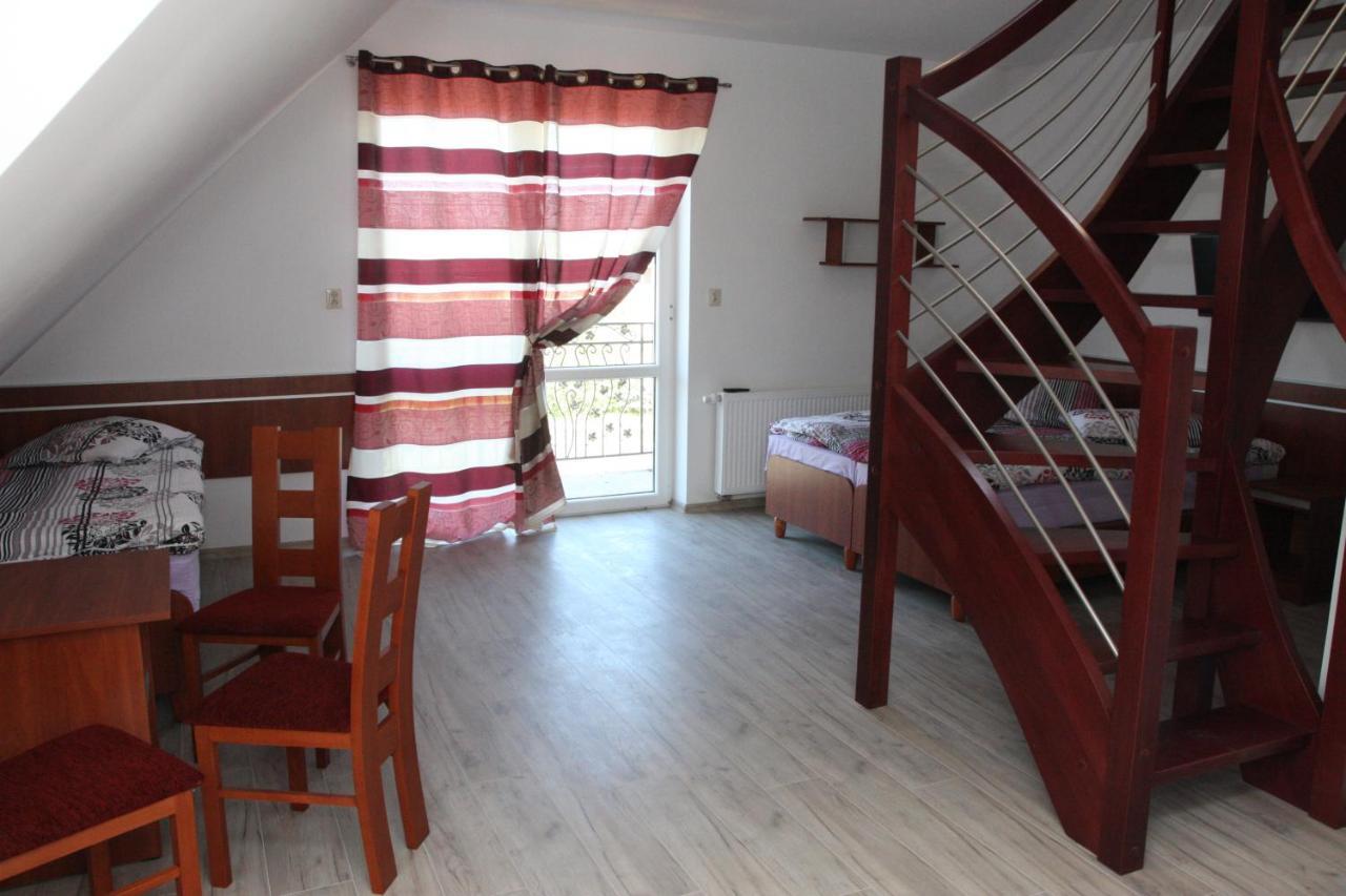 Diament Bed & Breakfast Rewal Luaran gambar