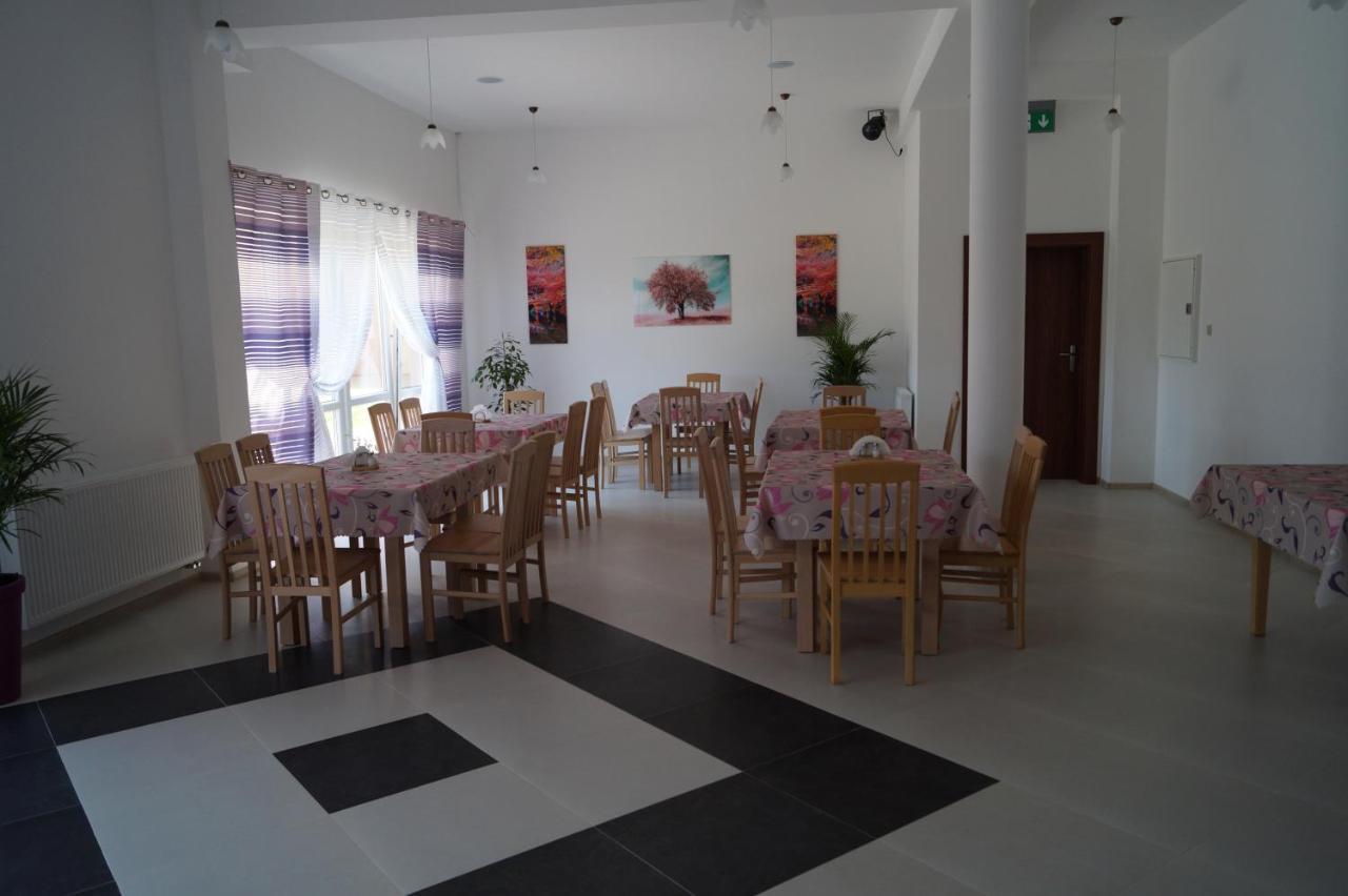 Diament Bed & Breakfast Rewal Luaran gambar